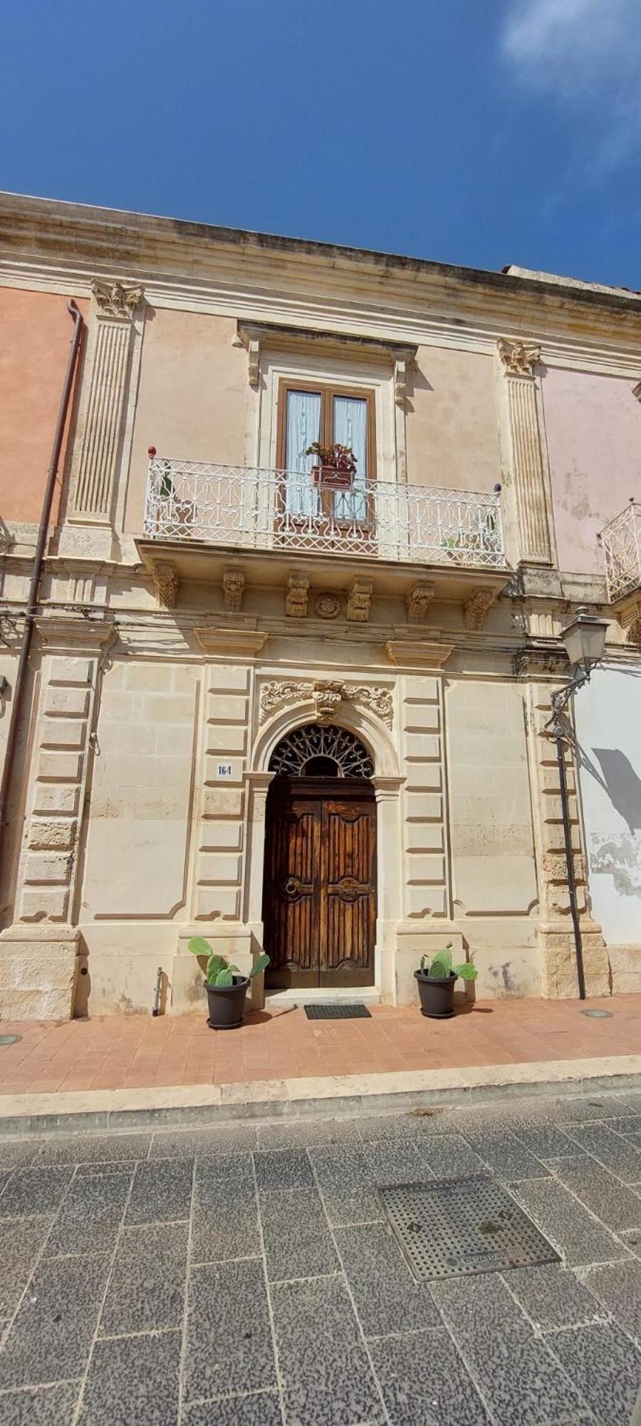 Villa Casa Barocco Siciliano Canicattini Bagni Exterior foto